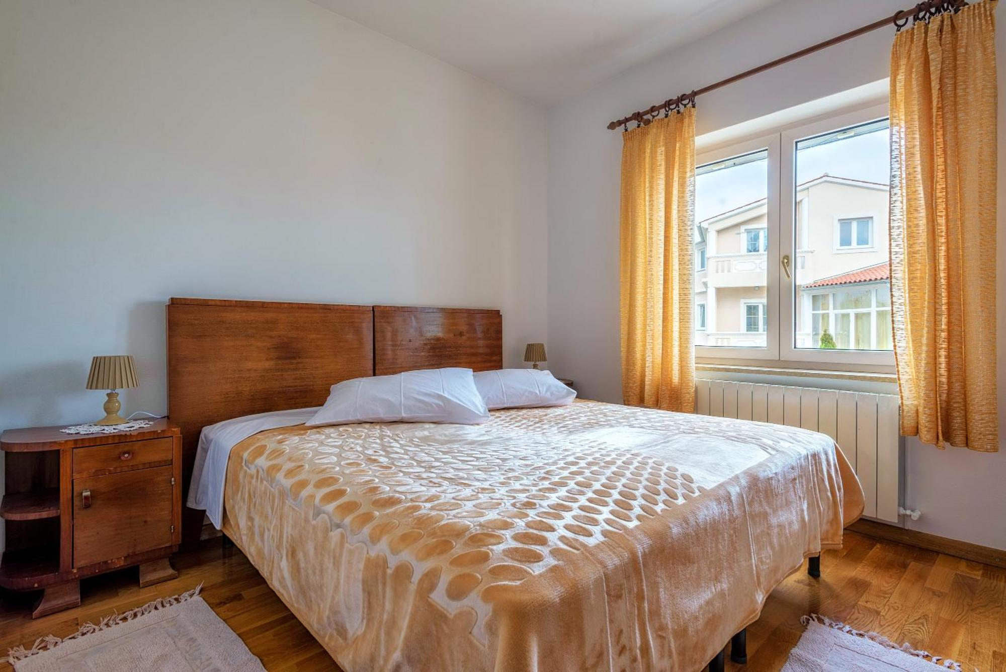 Apartment Majoran Пула Екстериор снимка