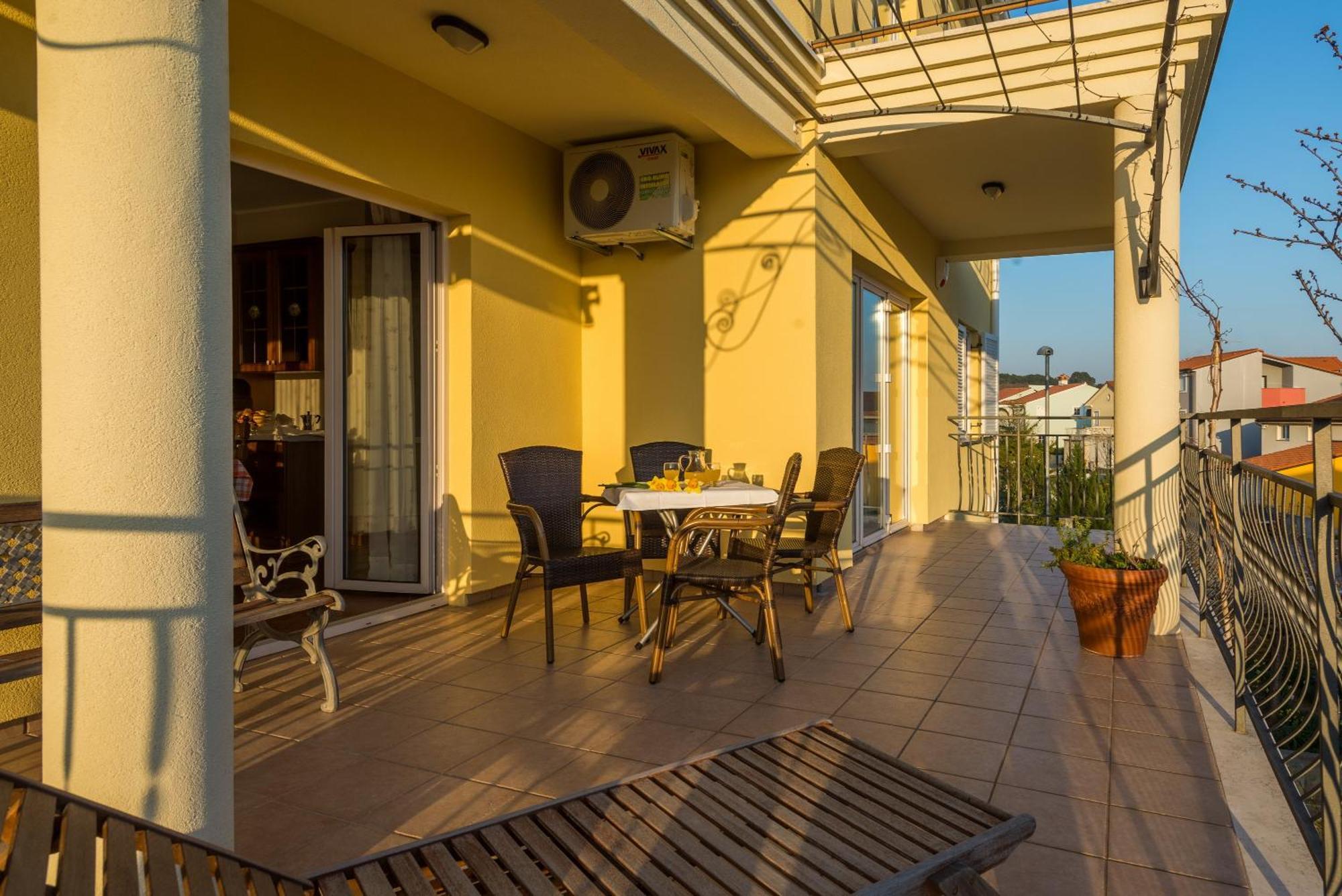 Apartment Majoran Пула Екстериор снимка