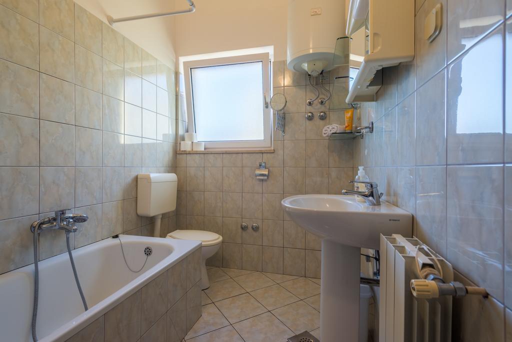Apartment Majoran Пула Екстериор снимка